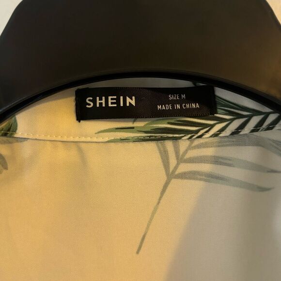 SHEIN Men’s White Palm Leaf Button Down Shirt Size Medium - Picture 4 of 6